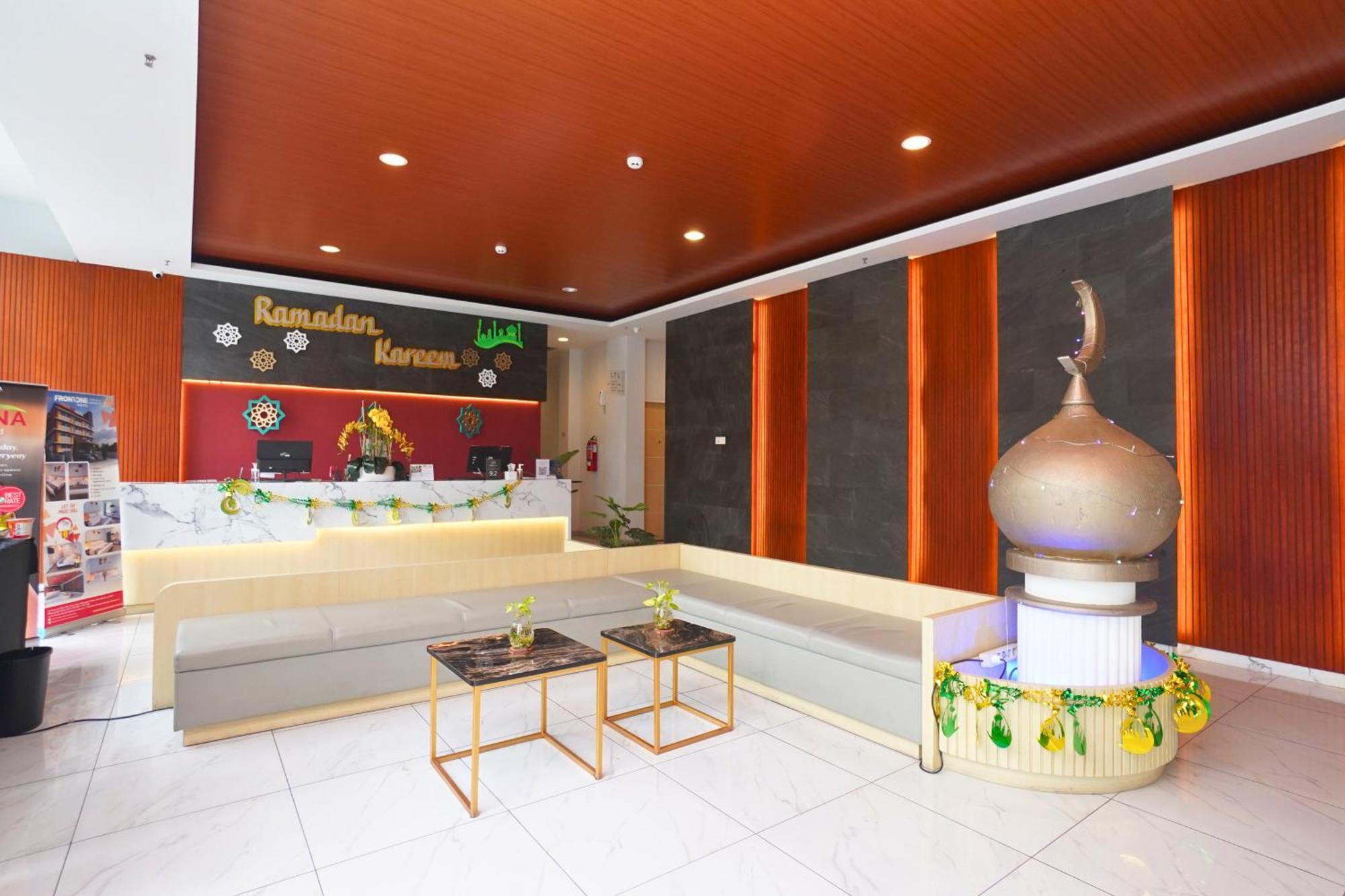 Front One Hotel Pasir Koja 万隆 外观 照片